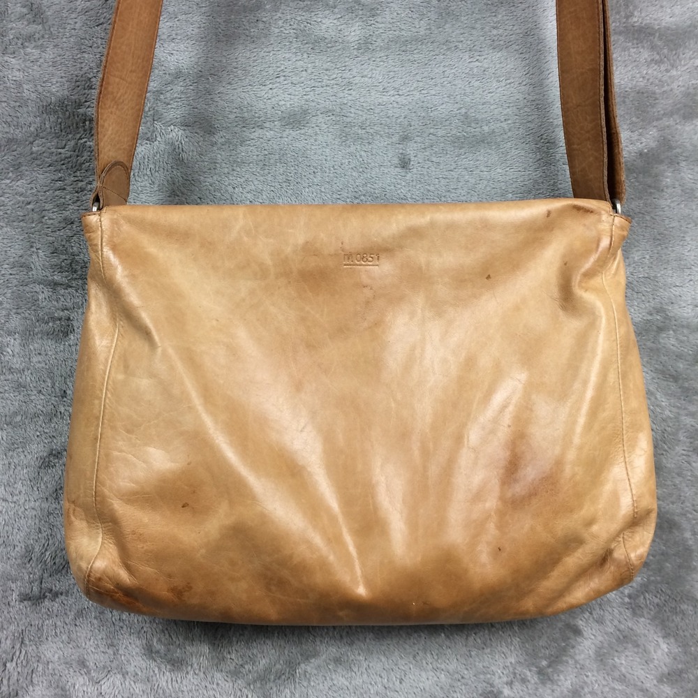 m0851 Shoulder Bag Leather Crossbody Distressed Brown Adjustable Made in Canada